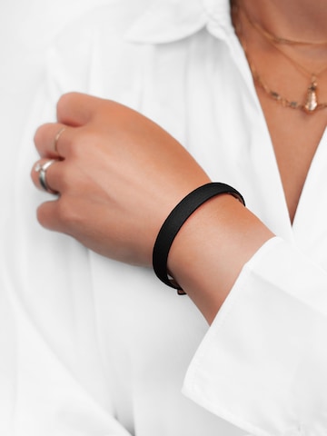 NiMa Atelier Armband 'SETH'‌‌‌‌‌‌ in Schwarz: Vorderseite