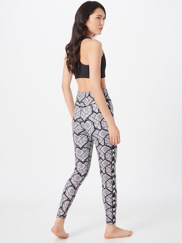 DELICATELOVE Skinny Workout Pants 'NADI' in Black