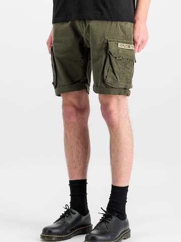 Regular Pantalon cargo ALPHA INDUSTRIES en vert