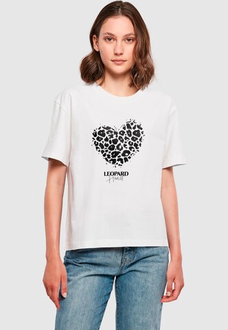 Merchcode Shirt 'Leopard Heart' in White: front
