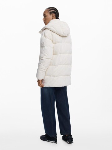 Veste d’hiver Desigual en blanc