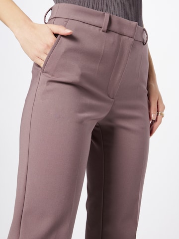 Tiger of Sweden Regular Pleated Pants 'NOOWA' in Purple