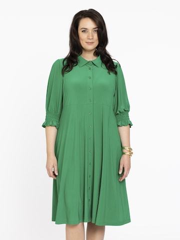 Robe-chemise Yoek en vert : devant