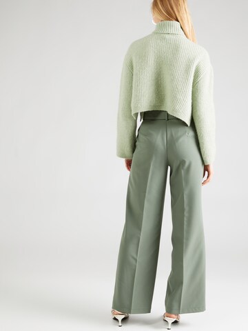 VILA Wide leg Pleated Pants 'MARINA' in Green