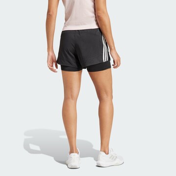 ADIDAS PERFORMANCE Loosefit Sportshorts 'Pacer' in Schwarz