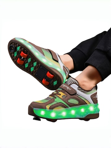 HUSKSWARE Inline and Roller Skates in Green