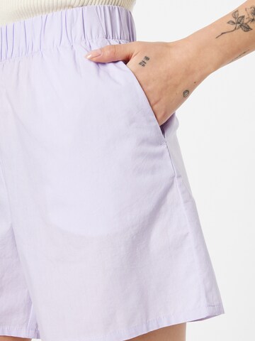 Regular Pantalon Noisy may en violet