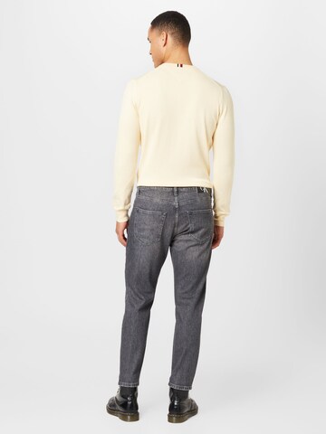Calvin Klein Jeans Slim fit Jeans in Black