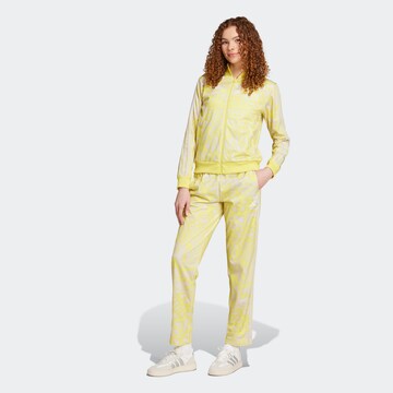 Survêtement 'Essentials' ADIDAS SPORTSWEAR en jaune : devant