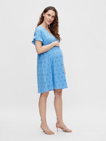 Robe 'Dinna' MAMALICIOUS en bleu