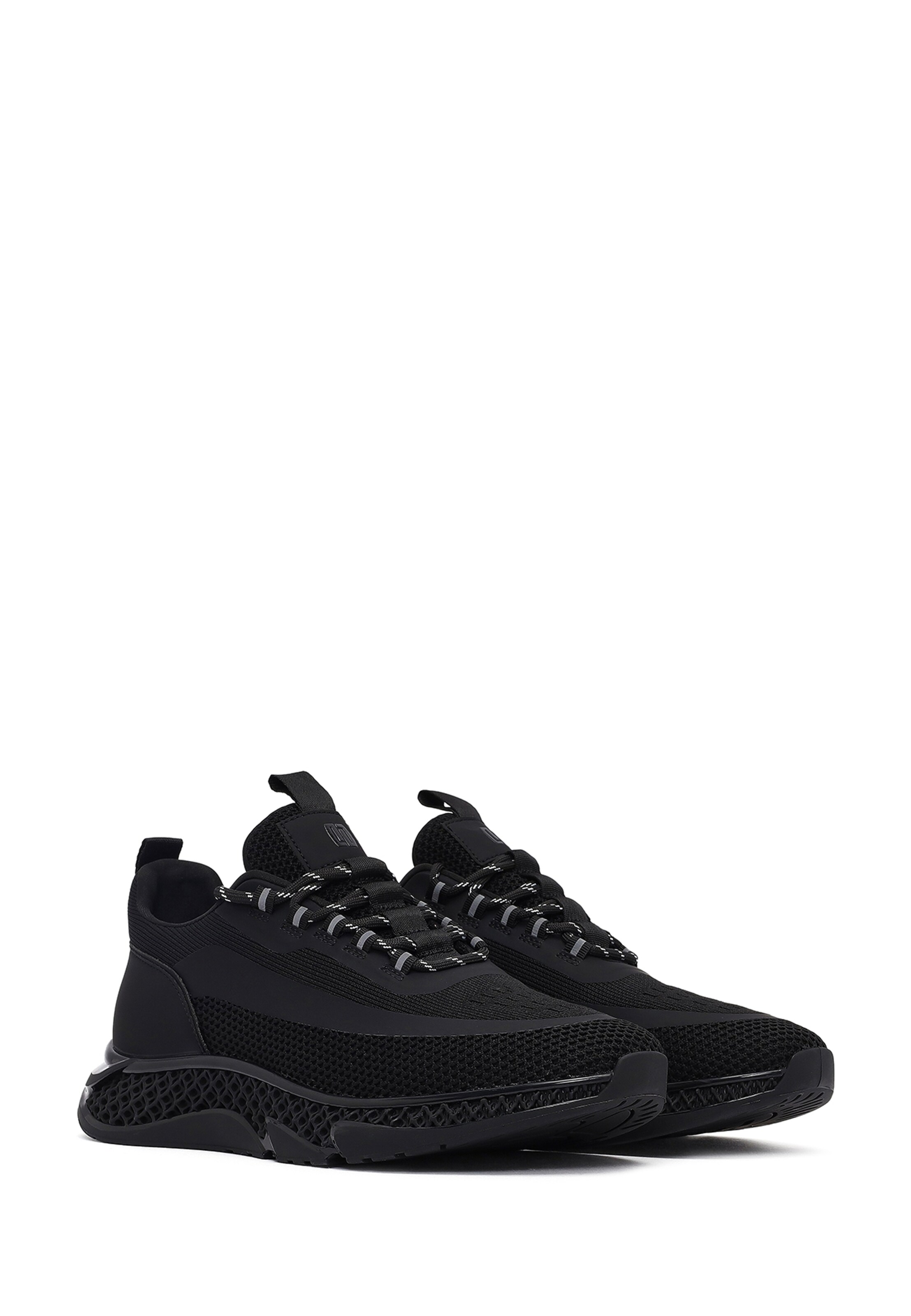 Sneaker bassa di Derimod in nero