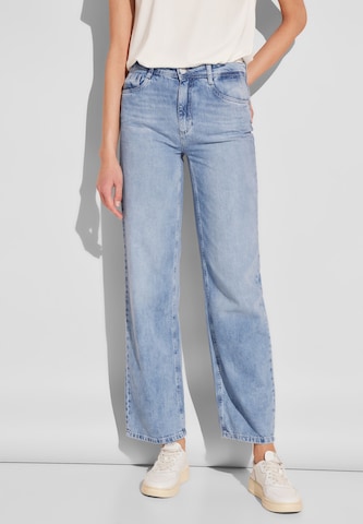 STREET ONE Flared Jeans in Blue: front