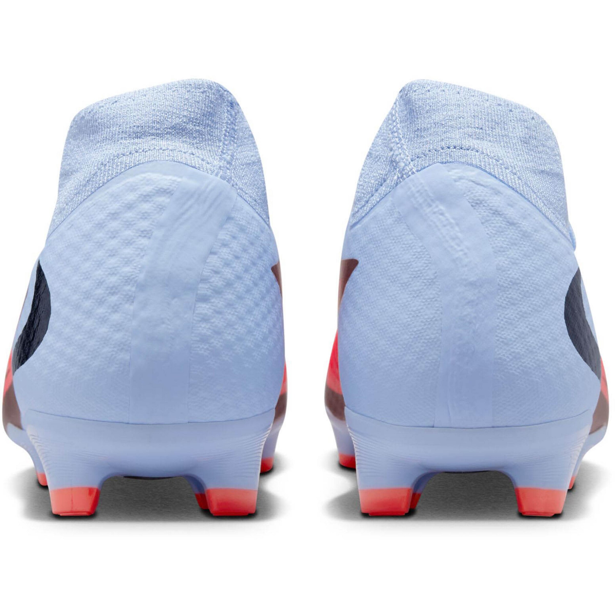 NIKE Soccer Cleats 'Phantom 6' in Blue