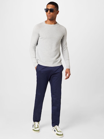 GUESS Regular Chino trousers in Blue