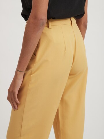 VILA Wide leg Trousers 'Britt' in Yellow