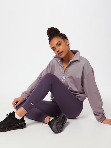 Nike Sportswear Skinny Leggings in Lila