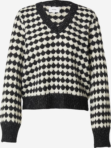 NÜMPH Svetr 'BILA' – černá: přední strana