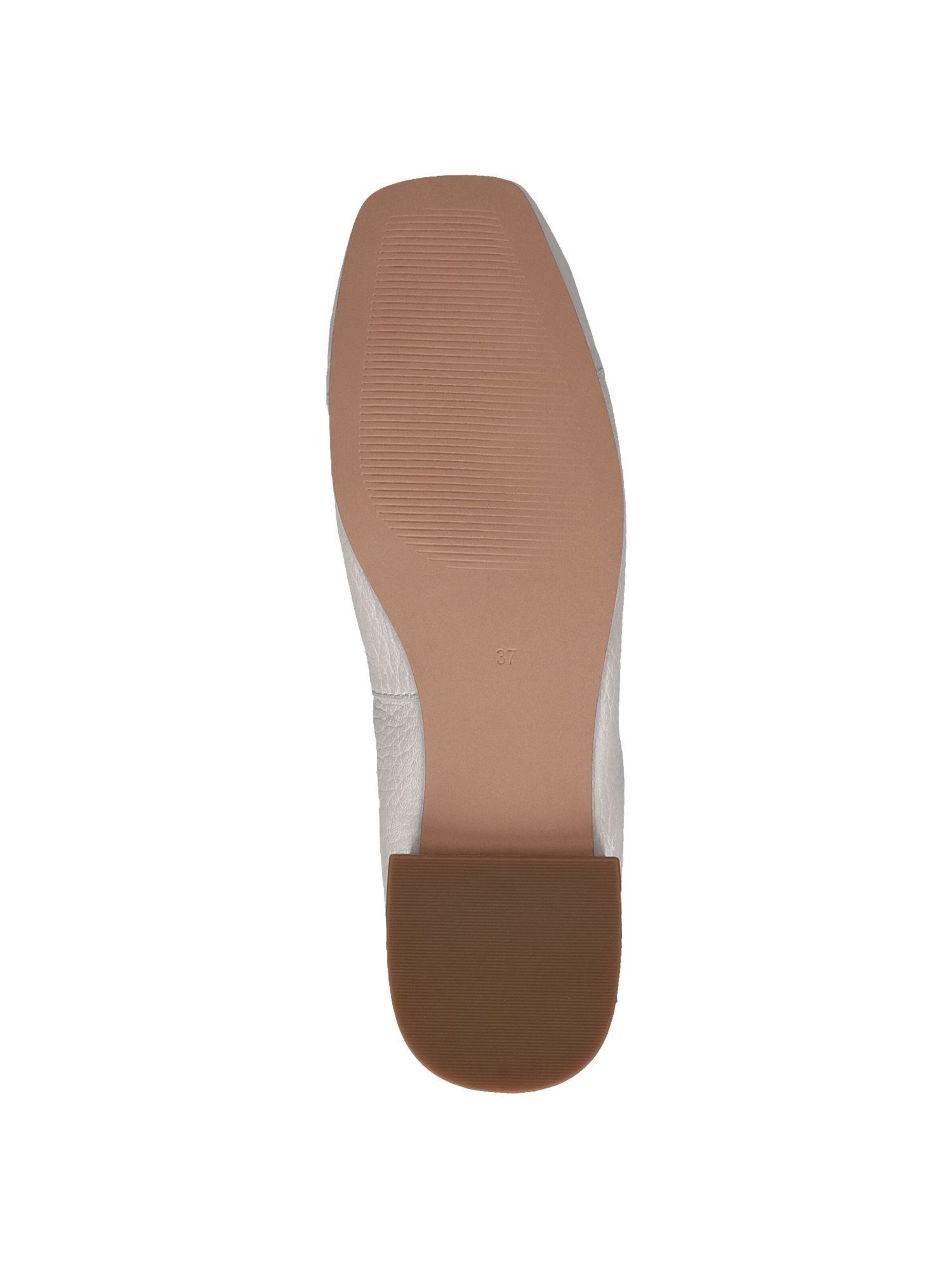 Ballerina di CAPRICE in bianco