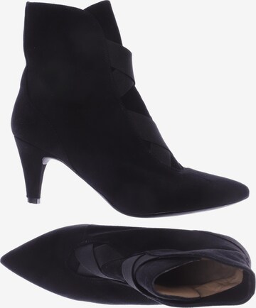 UNISA Dress Boots in 37 in Black: front