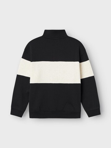 NAME IT Sweatshirt in Black