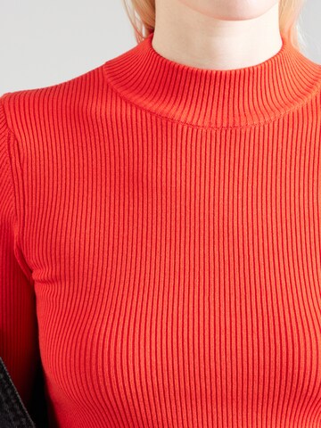 NÜMPH Trui 'Bia' in Rood