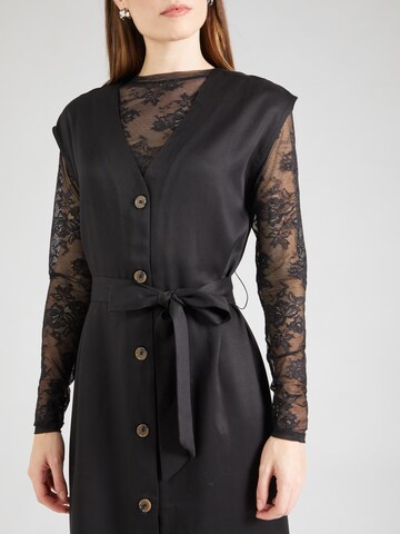 Robe-chemise 'ILINI' b.young en noir