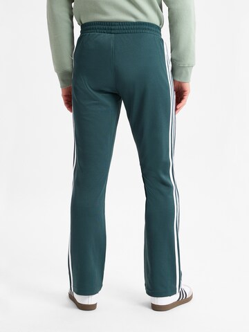 ADIDAS ORIGINALS Regular Trousers 'Adicolor 70s' in Green