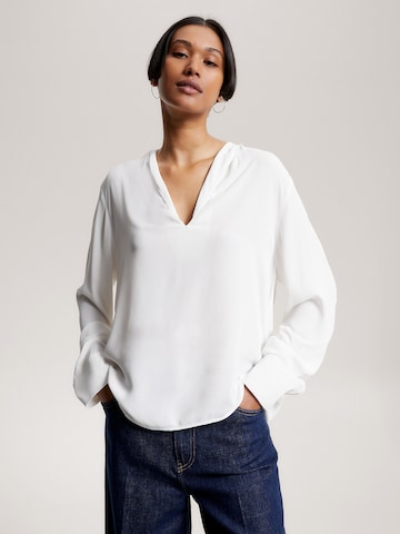 TOMMY HILFIGER Blouse in White: front