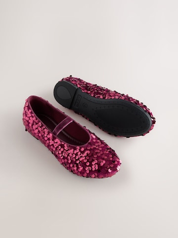 Next - Bailarina en lila