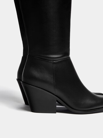 Pull&Bear Stiefel in Schwarz