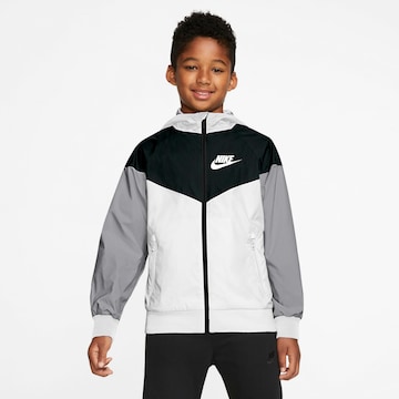 Nike Sportswear Демисезонная куртка в Белый: спереди