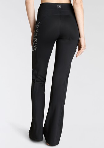 LASCANA ACTIVE Flared Hose in Schwarz