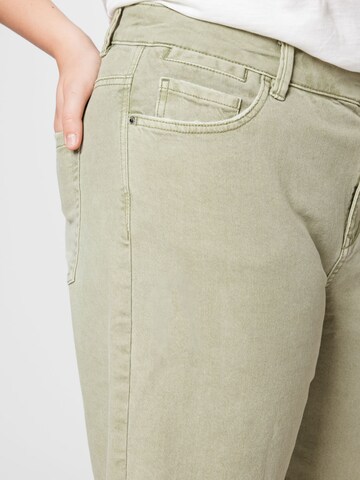 regular Jeans di Esprit Curves in verde