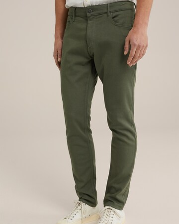 Regular Jeans de la WE Fashion pe verde