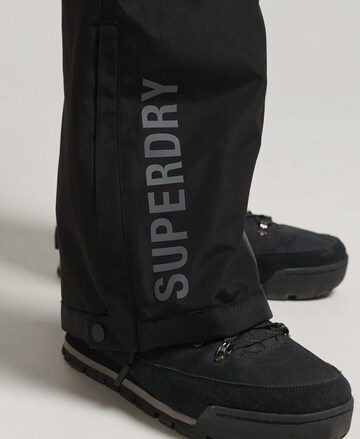 Regular Pantalon de sport 'ULTIMATE RESCUE' Superdry en noir