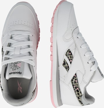 Sneaker di Reebok in bianco