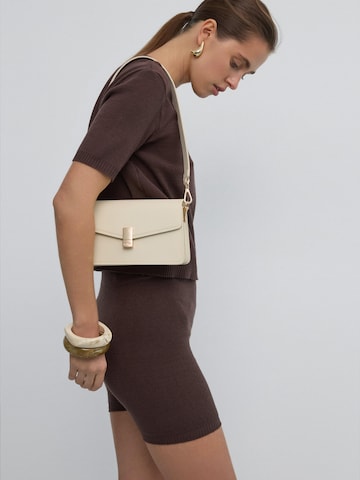 Estro Schultertasche '87443' in Beige: Vorderseite