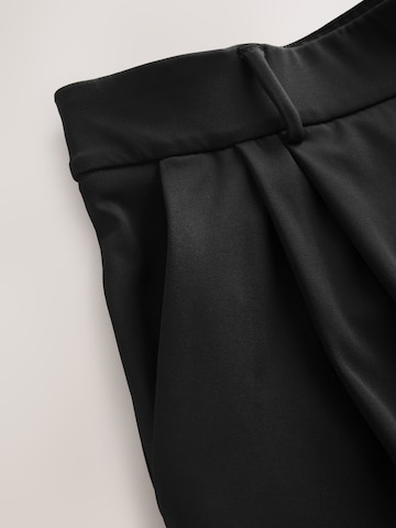 regular Pantaloni con pieghe 'N.Premium' di Next in nero