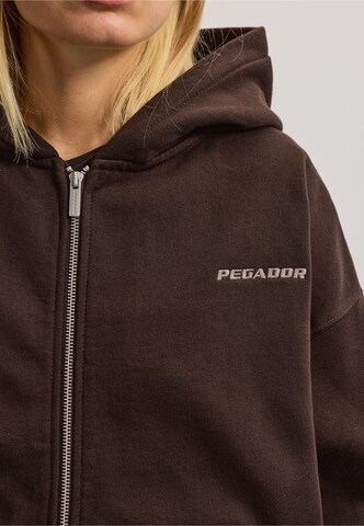 Pegador Tepláková bunda 'Clarita' - Hnedá: predná strana