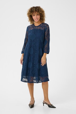 Robe 'Amaja' Cream en bleu