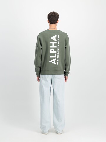 ALPHA INDUSTRIES Sweatshirt in Grün