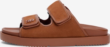 Mule TOMMY HILFIGER en marron : devant