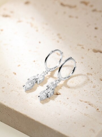 Hey Happiness Earrings 'Cluster Huggie' in Silver