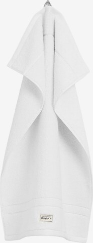 GANT Towel in White: front