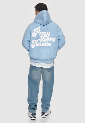 Dropsize Sweatshirt 'Pray Love Hustle' in Blauw