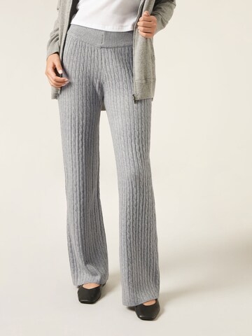 CALZEDONIA Wide Leg Hose in Grau