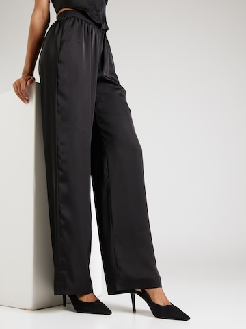 Misspap - Perna larga Calças em preto: frente