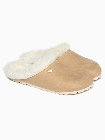 Bayton - Zuecos 'EVEREST' en beige