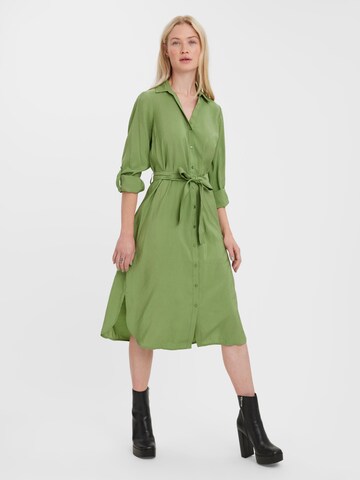 VERO MODA Košeľové šaty 'Bell' - Zelená