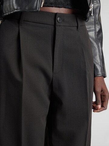 GUESS JEANS Wide Leg Laskoshousut värissä musta